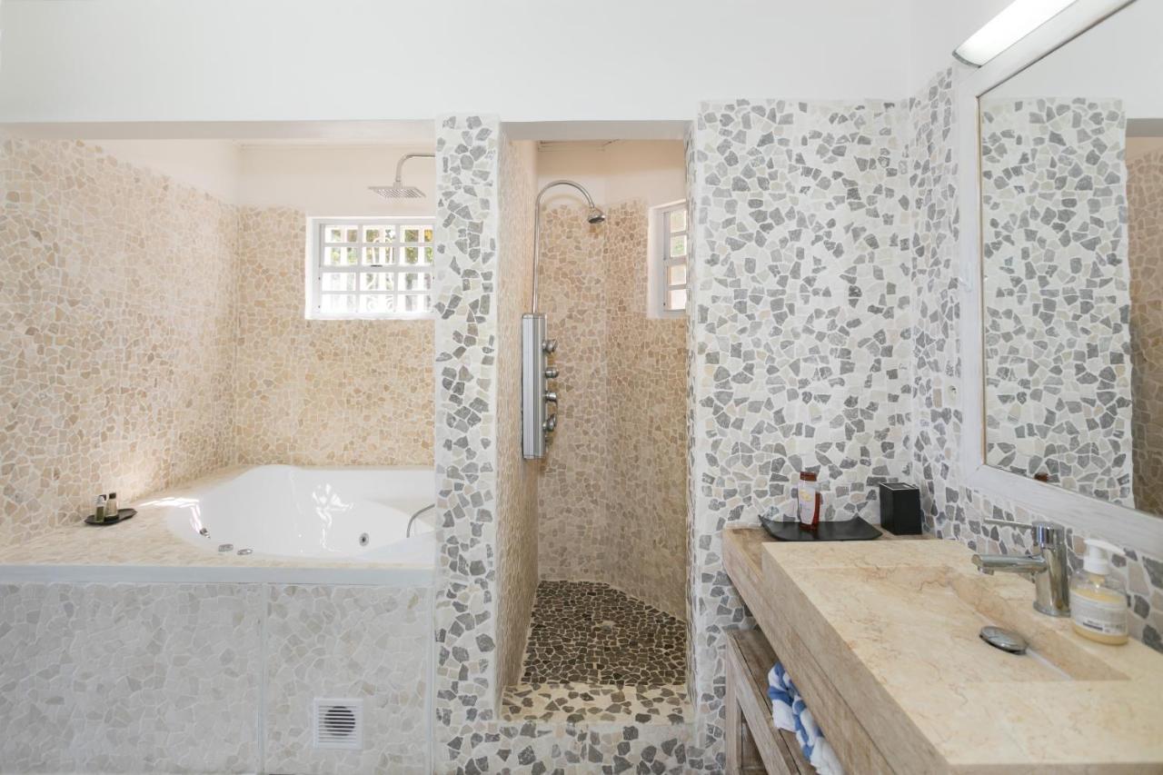 Orient Bay Villa Rentals St Martin Eksteriør billede